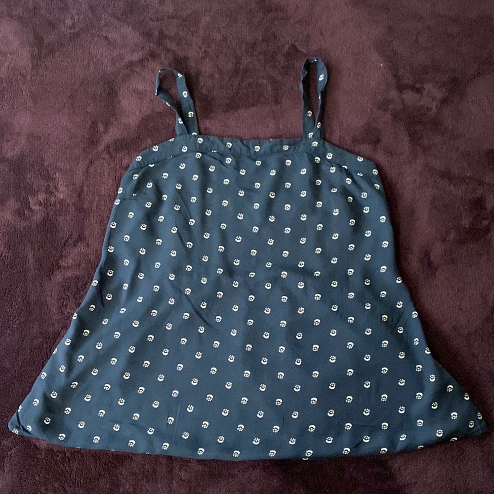 Old navy size medium apron neckline shirt